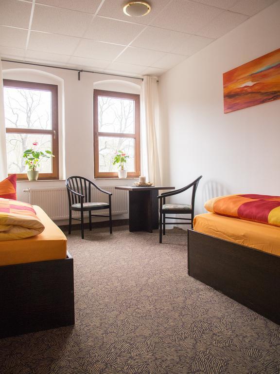 Sefano Nossen Hotel Buitenkant foto